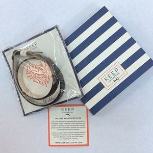 Keep Double Leather Wrap